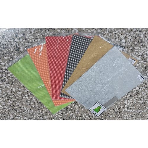 pacote presente crepom medio com fita diversas estampas 22x32cm 4925sc clube