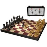 Relógio analógico de xadrez isolado em branco