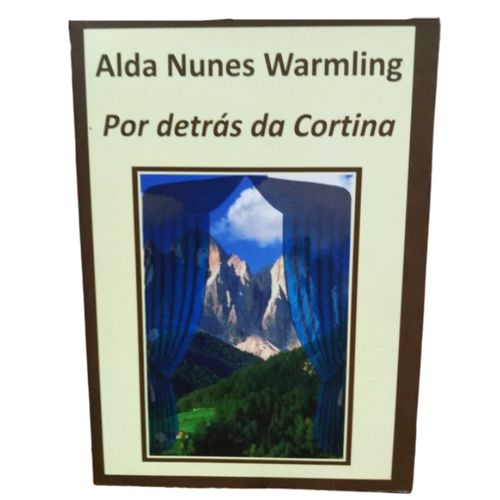 por detrás da cortina