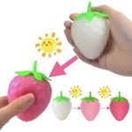 squishy morango com perfume e muda de cor