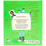 não abra este livro nunca