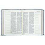 biblia-acf---capa-flores-em-baixo-relevo