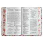 biblia-nvi-couro-soft---letra-grande---flores