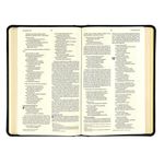 biblia-sagrada-slim-nvi---luxo---tecido-azul-marinho-sobre-capa-dura---com-elastico