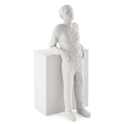 escultura decorativa homem poliresina off white escultura decorativa homem poliresina off white