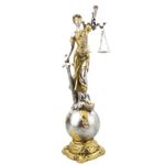 dama da justiça prata e dourada 24cm